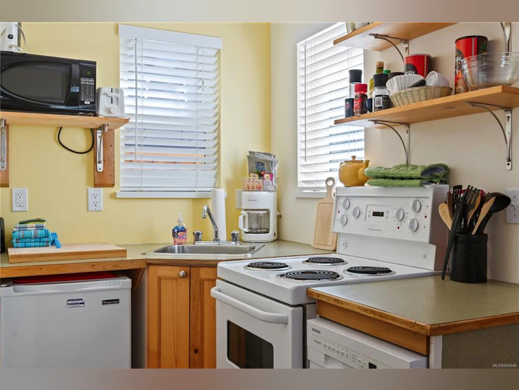 1027 Tyee Terrace, Ucluelet, BC, V0R 3A0 - 5