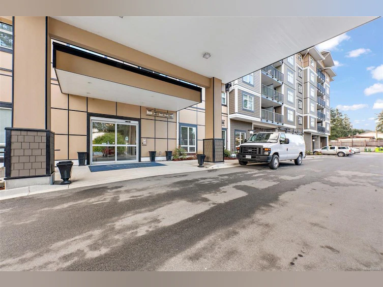 302-917 Avrill Road, Langford, BC, V9B 6B1 - 18