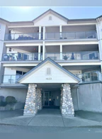 104 1633 Dufferin Crescent