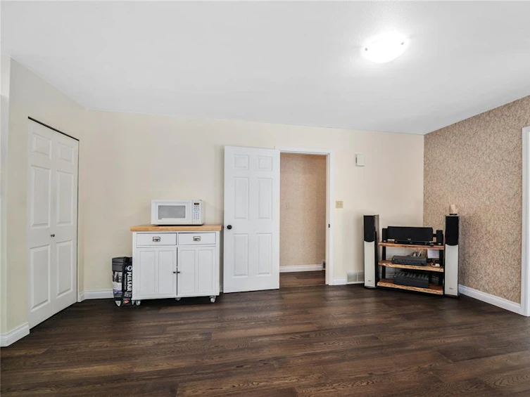 2413 Catherwood Road, Black Creek, BC, V9J 1J3 - 13