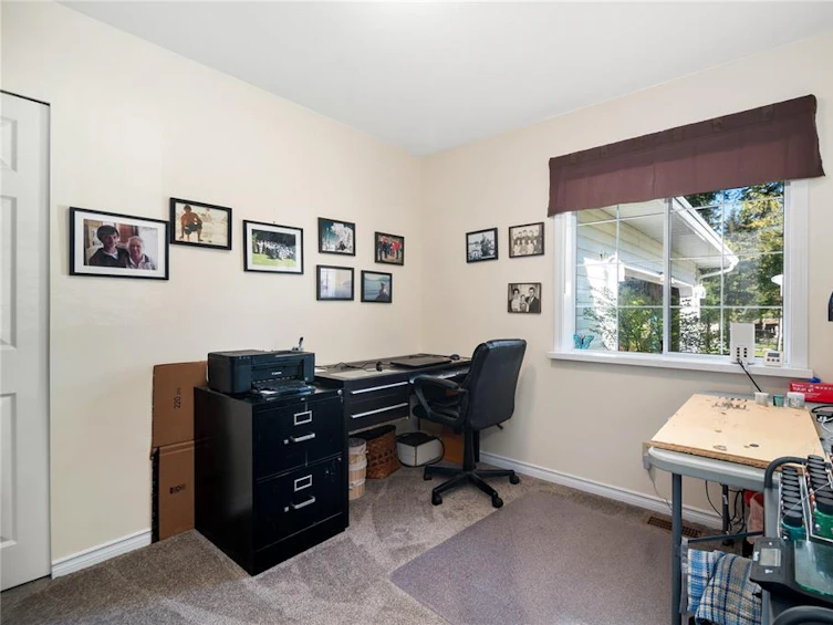 2413 Catherwood Road, Black Creek, BC, V9J 1J3 - 18
