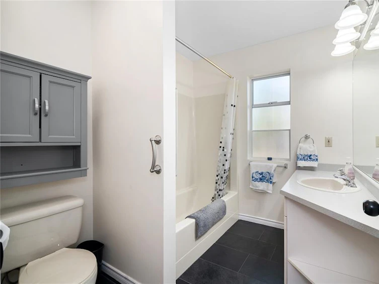 2413 Catherwood Road, Black Creek, BC, V9J 1J3 - 22
