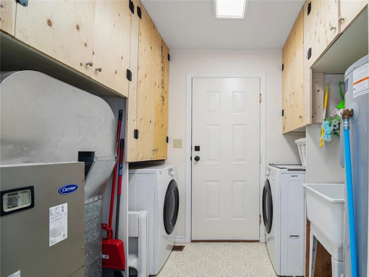 2413 Catherwood Road, Black Creek, BC, V9J 1J3 - 23