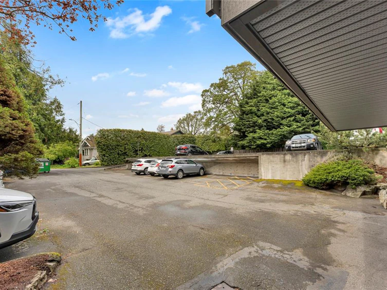404-1342 Hillside Avenue, Victoria, BC, V8T 2B4 - 21