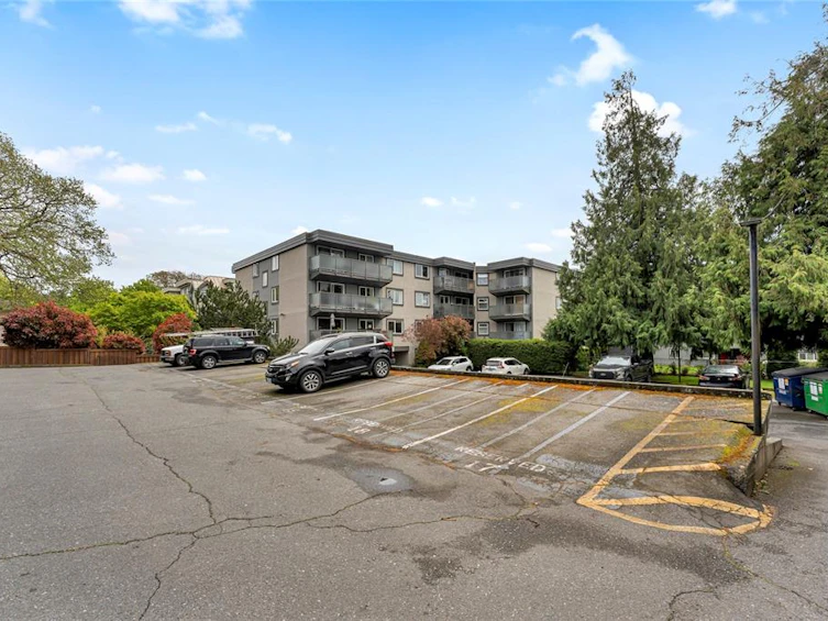 404-1342 Hillside Avenue, Victoria, BC, V8T 2B4 - 22