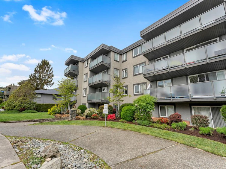 404-1342 Hillside Avenue, Victoria, BC, V8T 2B4 - 23