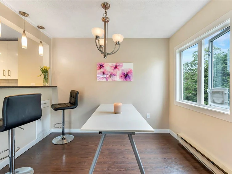404-1342 Hillside Avenue, Victoria, BC, V8T 2B4 - 5