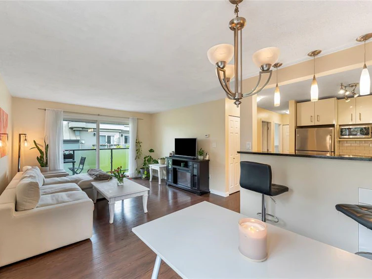 404-1342 Hillside Avenue, Victoria, BC, V8T 2B4 - 6