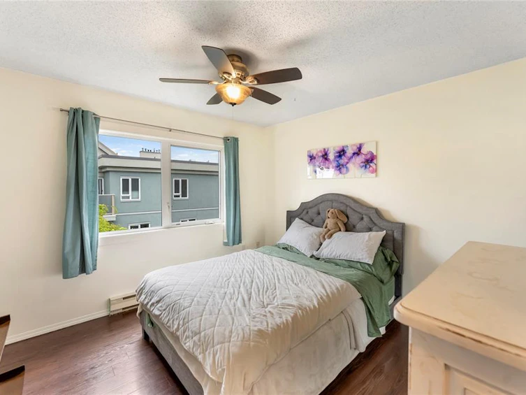 404-1342 Hillside Avenue, Victoria, BC, V8T 2B4 - 11