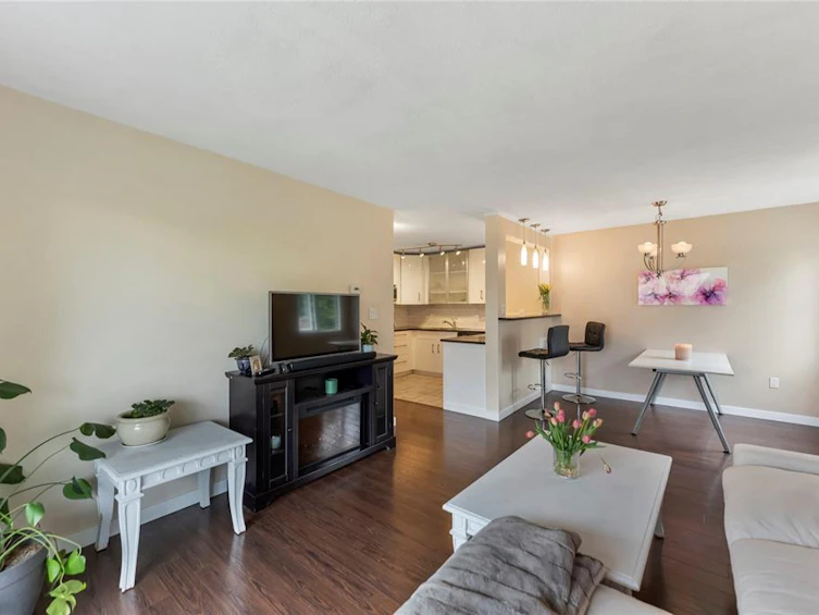 404-1342 Hillside Avenue, Victoria, BC, V8T 2B4 - 17