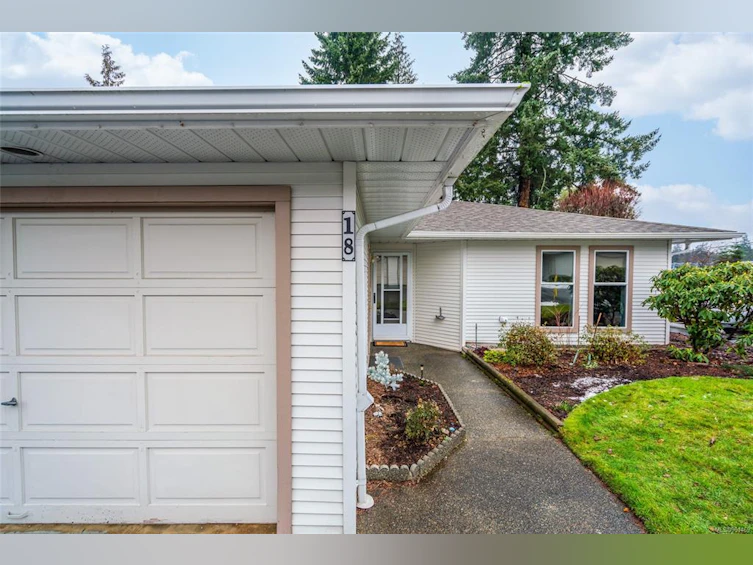 18-450 Bay Avenue, Parksville, BC, V9P 2K2 - 34