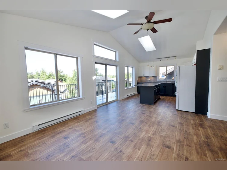 730 Ocean Park Drive, Tofino, BC, V0R 2Z0 - 2