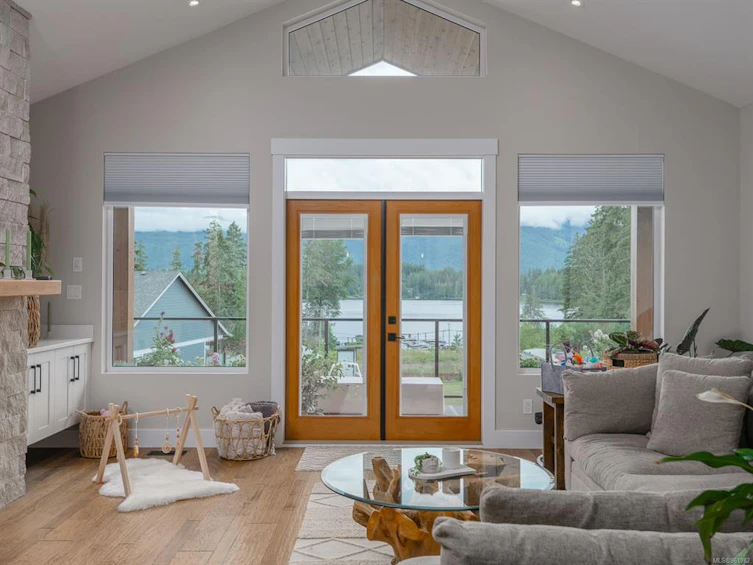 10407 Marina Vista Drive, Port Alberni, BC, V9Y 8Z7 - 10