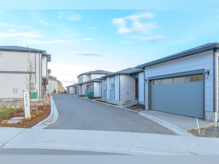 102-2576 Obsidian Place, Langford, BC, V9B 5L4 - 27