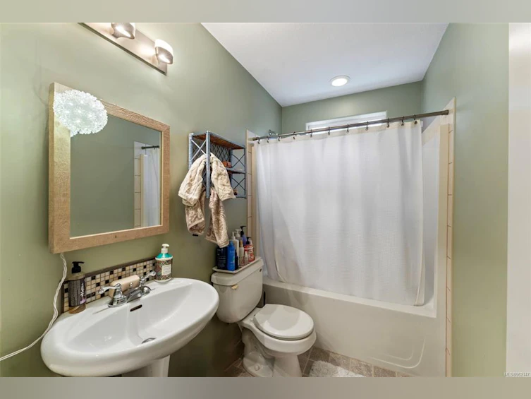 280 Carnell Drive, Lake Cowichan, BC, V0R 2G1 - 41