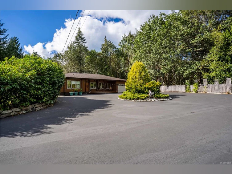 6744 Wall Street, Honeymoon Bay, BC, V0R 1Y0 - 31