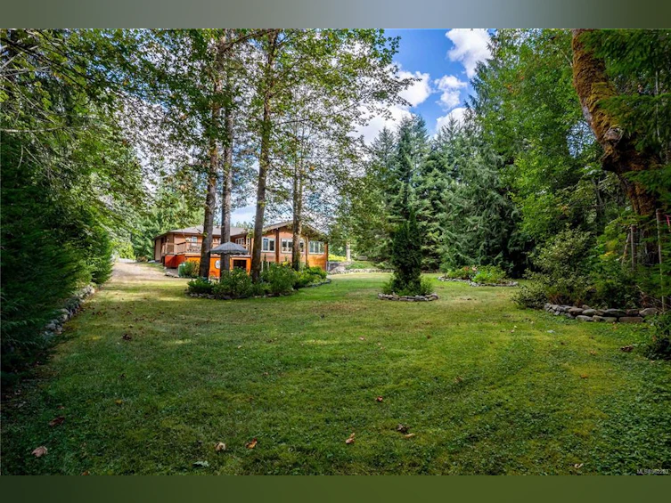 6744 Wall Street, Honeymoon Bay, BC, V0R 1Y0 - 37