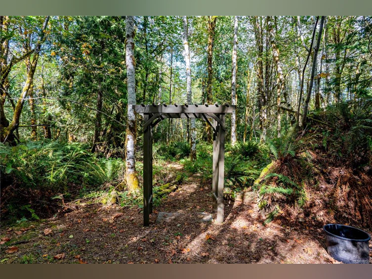 6744 Wall Street, Honeymoon Bay, BC, V0R 1Y0 - 39