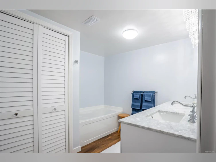 6744 Wall Street, Honeymoon Bay, BC, V0R 1Y0 - 75
