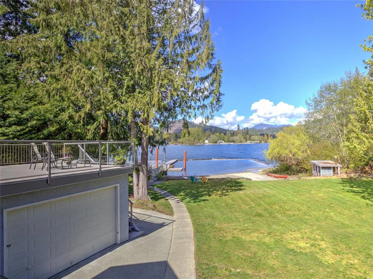 6918 Beach Drive, Honeymoon Bay, BC, V0R 1Y0 - 19