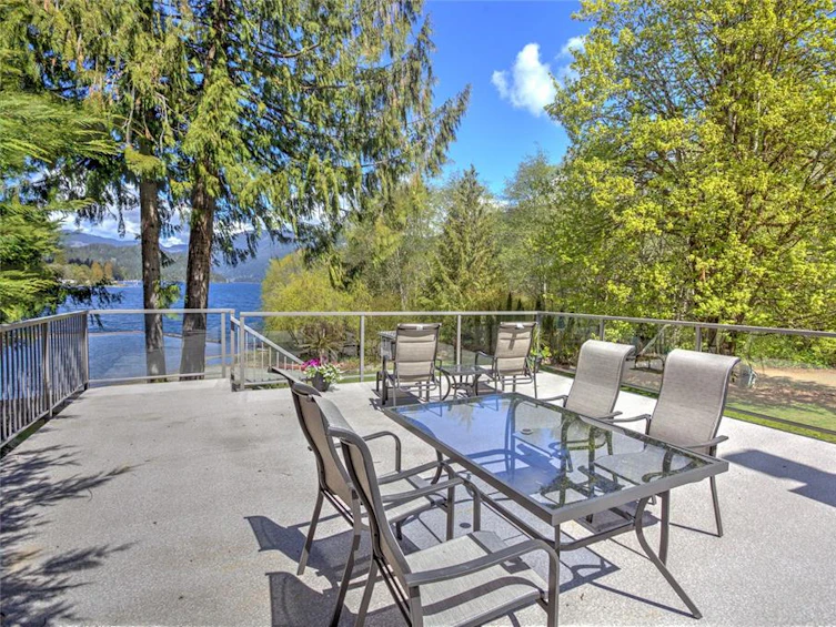 6918 Beach Drive, Honeymoon Bay, BC, V0R 1Y0 - 22