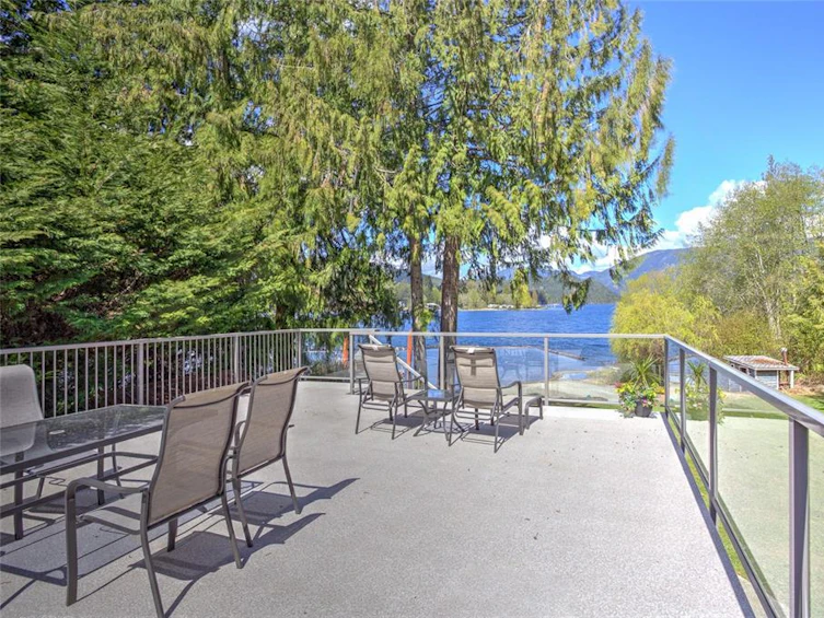 6918 Beach Drive, Honeymoon Bay, BC, V0R 1Y0 - 23