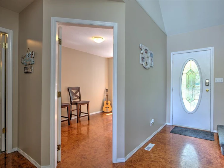 6918 Beach Drive, Honeymoon Bay, BC, V0R 1Y0 - 30