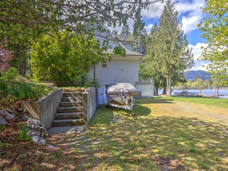 6918 Beach Drive, Honeymoon Bay, BC, V0R 1Y0 - 74