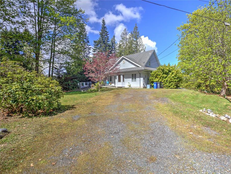 6918 Beach Drive, Honeymoon Bay, BC, V0R 1Y0 - 89