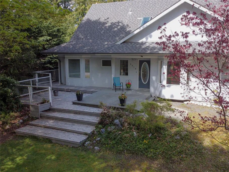6918 Beach Drive, Honeymoon Bay, BC, V0R 1Y0 - 91