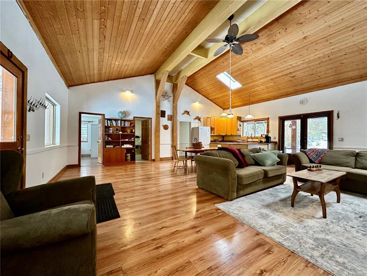 1608 Carrington Bay Road, Cortes Island, BC, V0P 1Z0 - 2