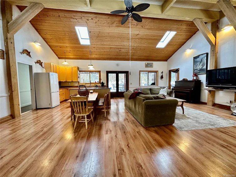 1608 Carrington Bay Road, Cortes Island, BC, V0P 1Z0 - 4