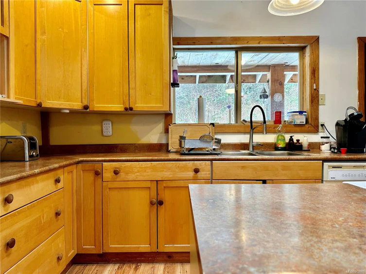 1608 Carrington Bay Road, Cortes Island, BC, V0P 1Z0 - 7