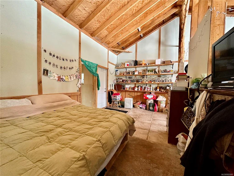 1608 Carrington Bay Road, Cortes Island, BC, V0P 1Z0 - 32