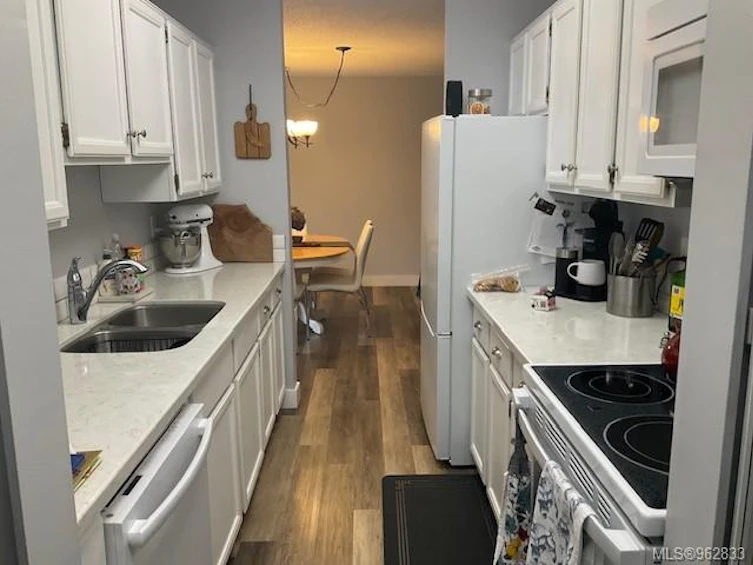 309-18 North King George Street, Lake Cowichan, BC, V0R 2G0 - 3