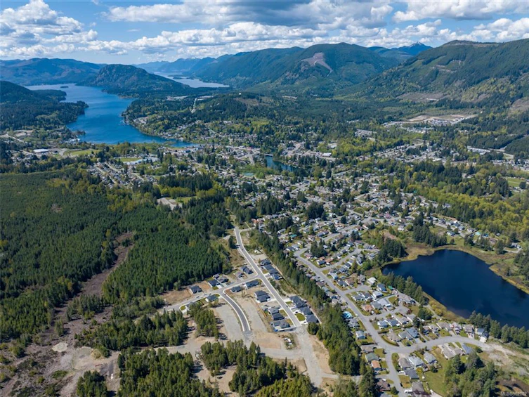 159 Maplewood Rise, Lake Cowichan, BC, V0R 2G0 - 2