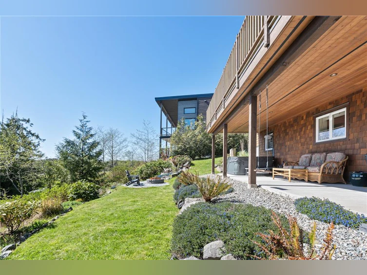 1992 Athlone Road, Ucluelet, BC, V0R 3A0 - 2