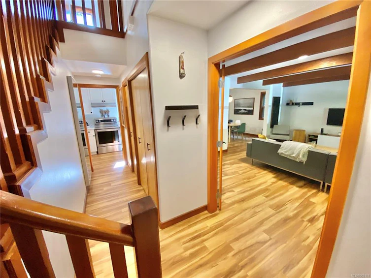 1391 Chesterman Beach Road, Tofino, BC, V0R 2Z0 - 2