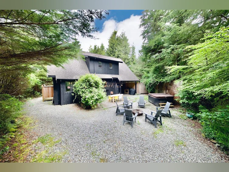 1391 Chesterman Beach Road, Tofino, BC, V0R 2Z0 - 18