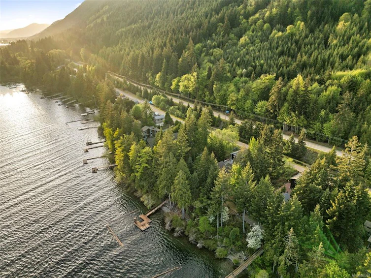 9604 Creekside Drive, Lake Cowichan, BC, V0R 3E1 - 12