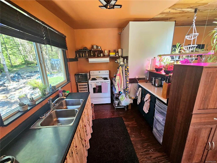 9211 Central Lake Road, Port Alberni, BC, V9Y 8Z1 - 3