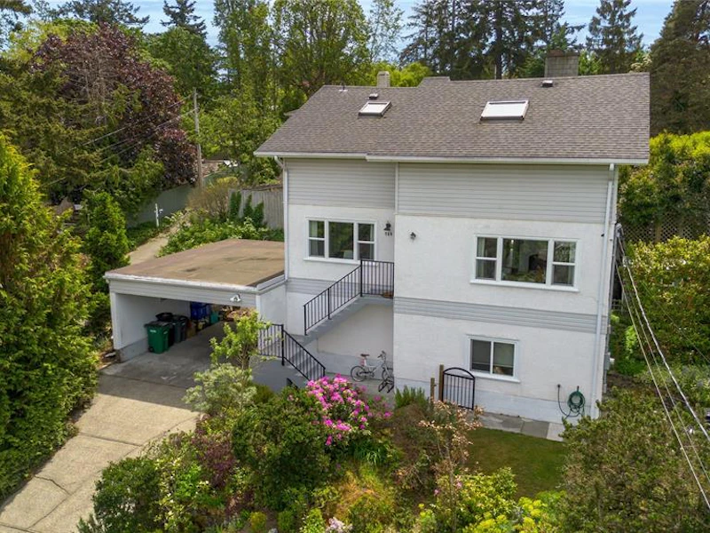 769 Newbury Street, Saanich BC V9A 2C2