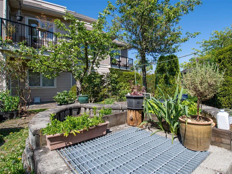 209-7088 West Saanich Road, Central Saanich, BC, V8M 1P9 - 61