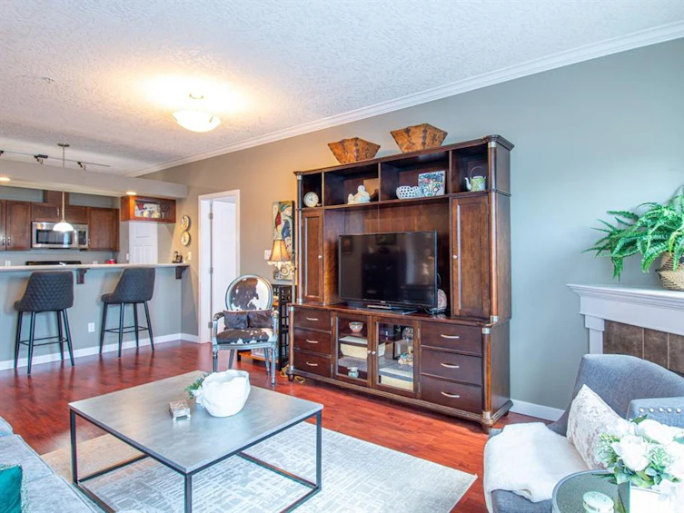 209-7088 West Saanich Road, Central Saanich, BC, V8M 1P9 - 7