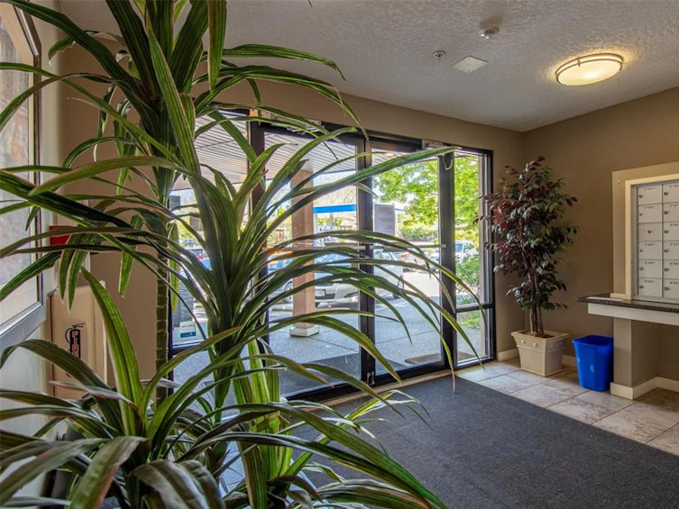 209-7088 West Saanich Road, Central Saanich, BC, V8M 1P9 - 41