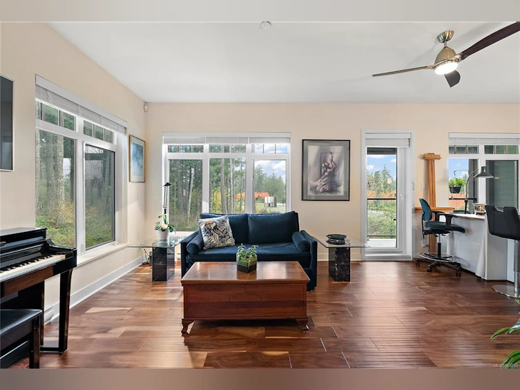 320-1395 Bear Mountain Pkwy, Langford, BC, V9B 0E1 - 3
