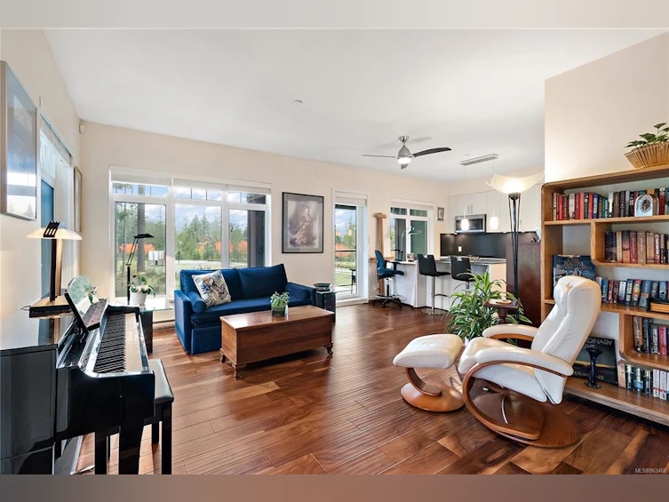 320-1395 Bear Mountain Pkwy, Langford, BC, V9B 0E1 - 4