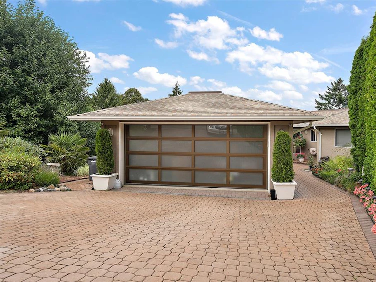 5009 Bonanza Place, Saanich, BC, V8Y 3E1 - 12