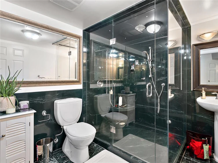 5009 Bonanza Place, Saanich, BC, V8Y 3E1 - 36