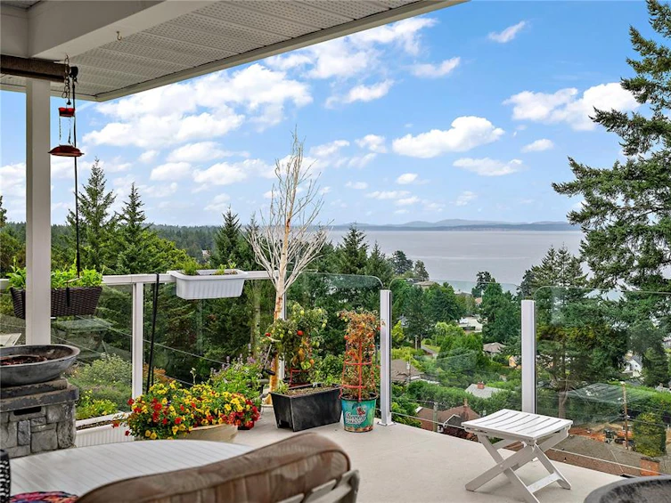 5009 Bonanza Place, Saanich, BC, V8Y 3E1 - 45